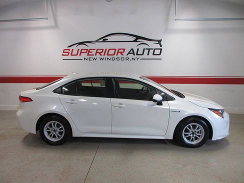 Used 2021 Toyota Corolla LE FWD image 6