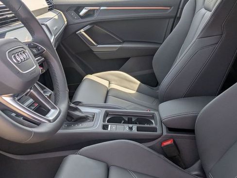 New 2025 Audi Q3 2.0T Premium image 8