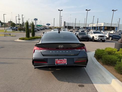 Used 2026 Hyundai Elantra SEL Sport Premium FWD image 10