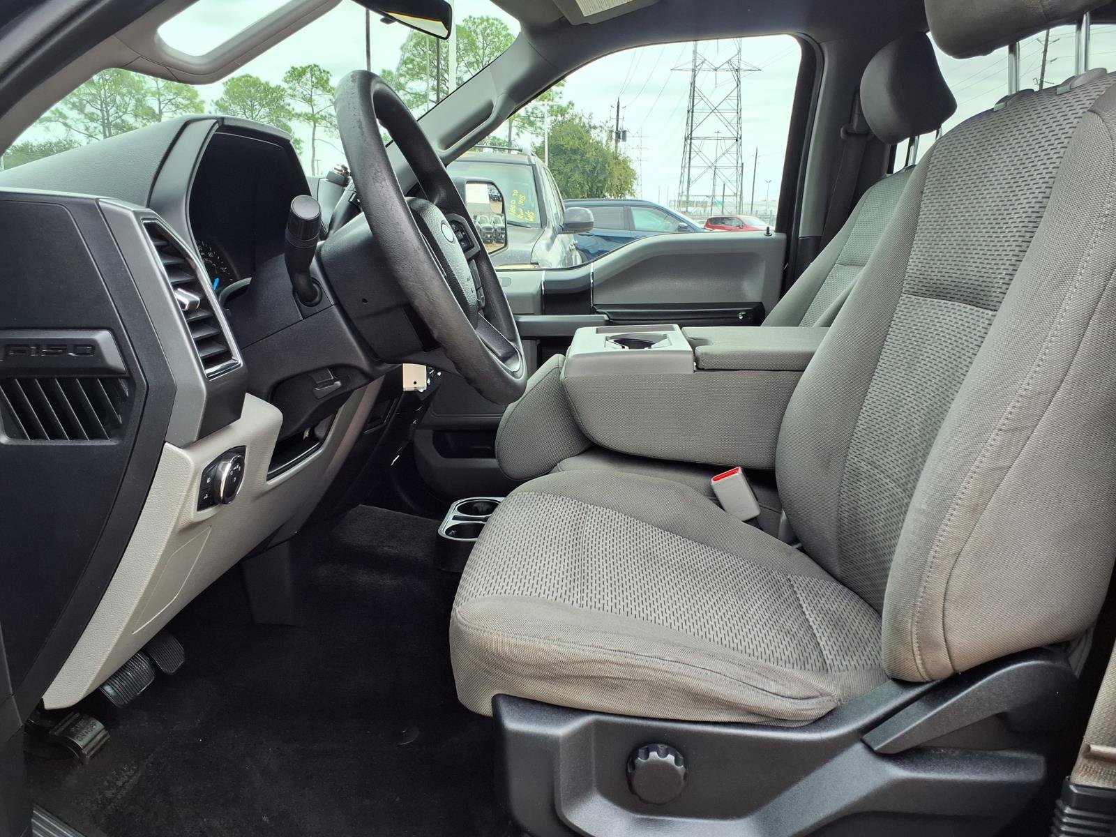 Used 2017 Ford F150 XLT AWD/4WD image 14