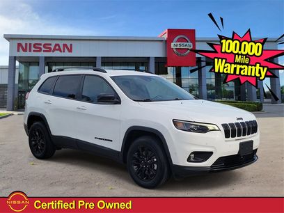 Used 2023 Jeep Cherokee Altitude Lux
