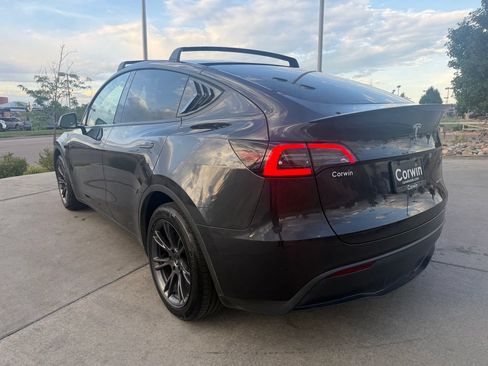 Used 2025 Tesla Model Y Long Range AWD/4WD image 5