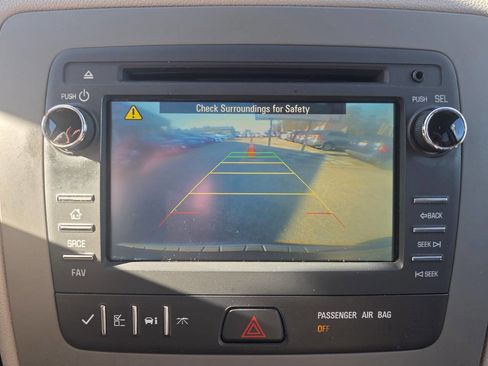 Used 2015 Chevrolet Traverse LS image 19