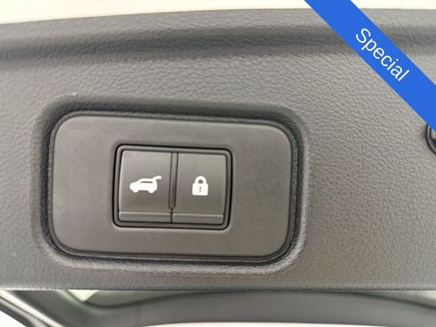 Used 2023 Nissan Pathfinder Platinum AWD/4WD image 12