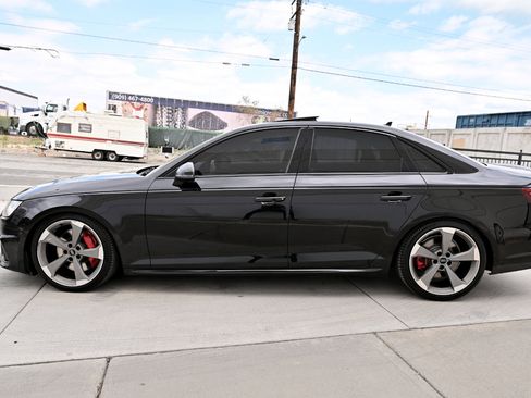 Used 2019 Audi S4 Premium Plus w/ Premium Plus Package AWD/4WD image 4