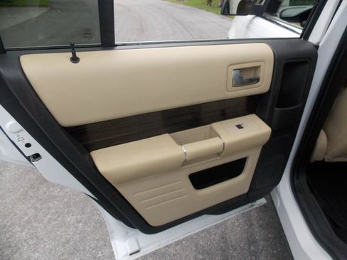 Used 2019 Ford Flex SEL w/ Equipment Group 202A FWD image 21