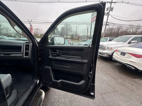 Used 2015 RAM 1500 Express image 16