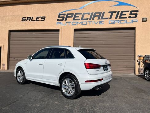 Used 2018 Audi Q3 2.0T Premium Plus w/ Premium Plus Package AWD/4WD image 31