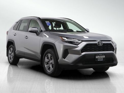 Used 2025 Toyota RAV4 XLE image 7