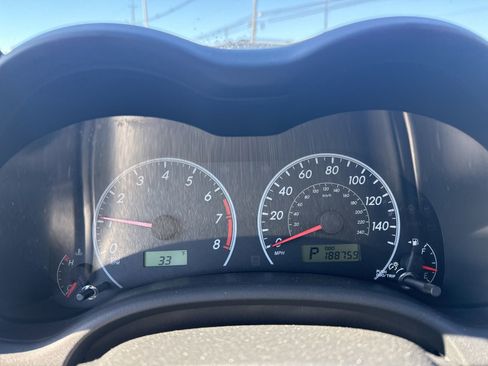 Used 2013 Toyota Corolla LE image 24