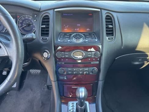 Used 2017 INFINITI QX50 2WD w/ Deluxe Touring Package image 19