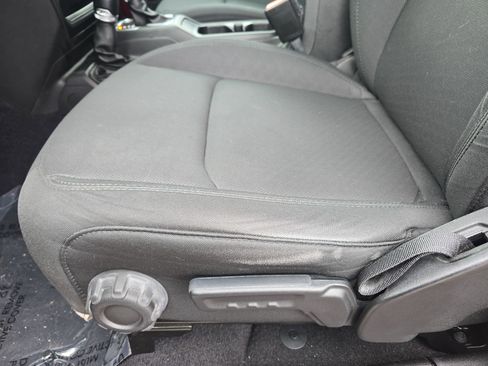 Used 2021 Jeep Wrangler Unlimited Sport image 29