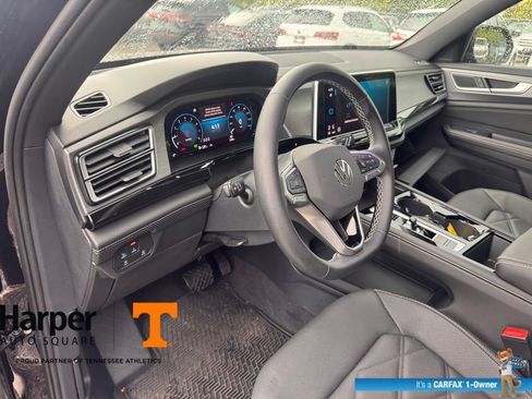 Used 2025 Volkswagen Atlas Cross Sport SE w/ Panoramic Sunroof Package AWD/4WD image 14