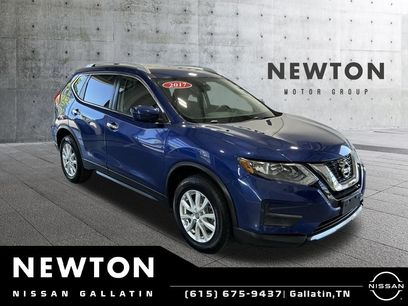 Used 2017 Nissan Rogue SV