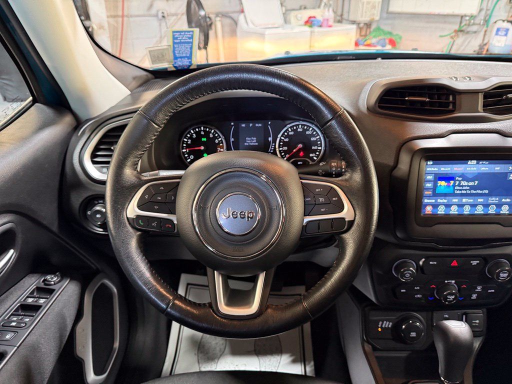 Used 2020 Jeep Renegade Latitude w/ Cold Weather Group AWD/4WD image 8