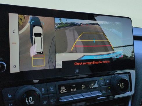 Used 2024 Toyota Grand Highlander AWD image 21