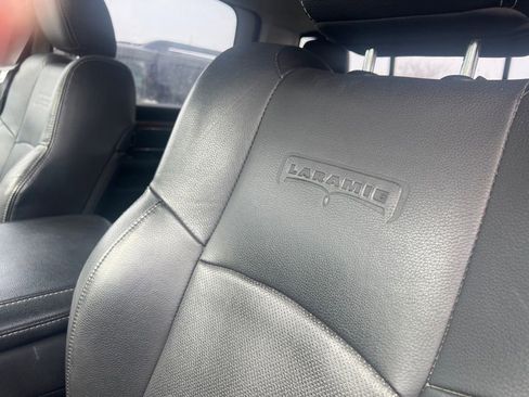 Used 2017 RAM 1500 Laramie image 3