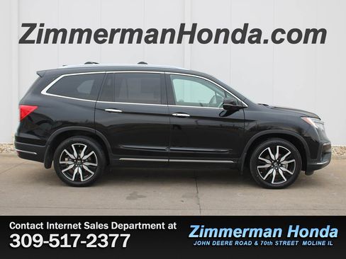 Used 2019 Honda Pilot Touring image 1