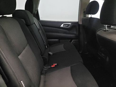 Used 2019 Nissan Pathfinder S AWD/4WD image 19