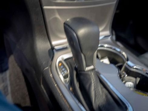 Used 2018 Jeep Grand Cherokee Overland image 48