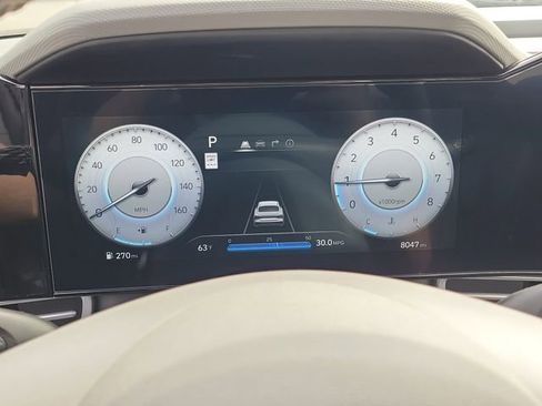 Certified 2025 Hyundai Elantra SEL image 7