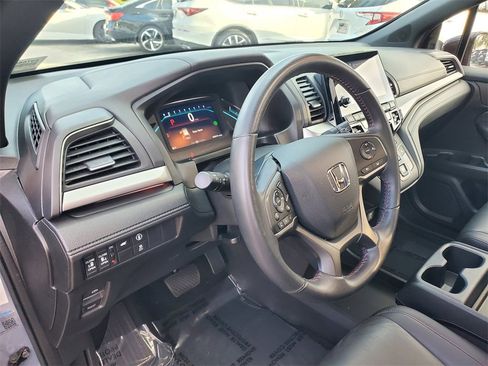 Used 2023 Honda Odyssey Sport image 16