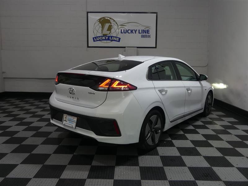Used 2020 Hyundai Ioniq Limited FWD image 10