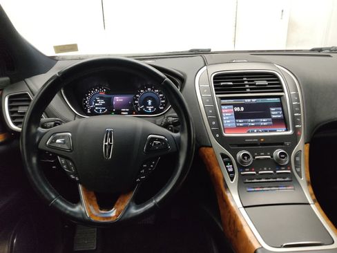 Used 2016 Lincoln MKX Reserve w/ Technology Package image 22