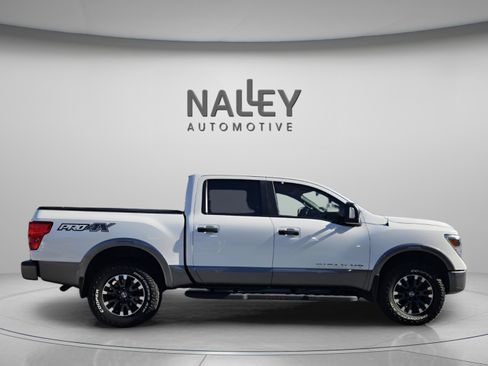 Used 2018 Nissan Titan PRO-4X image 5