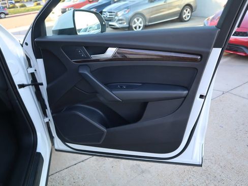 Used 2018 Audi Q5 2.0T Premium image 40