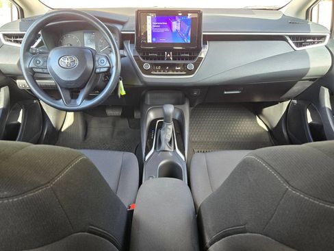Used 2025 Toyota Corolla LE FWD image 16