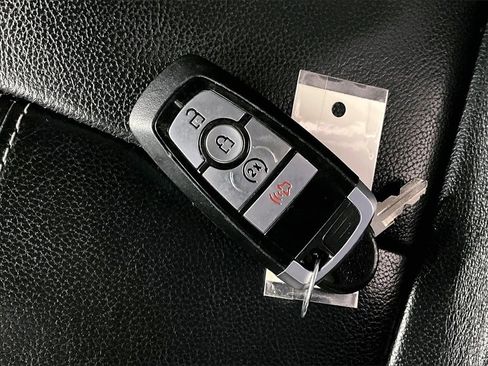 Used 2022 Ford Ranger Lariat w/ Equipment Group 501A High image 6