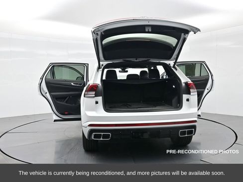 Used 2024 Volkswagen Atlas Cross Sport SEL Premium R-Line image 44