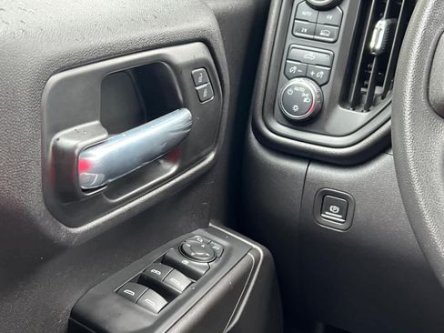 Certified 2021 Chevrolet Silverado 1500 Custom AWD/4WD image 19