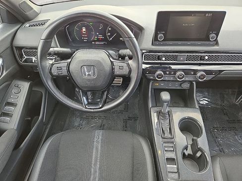 Used 2025 Honda Civic Sport image 17