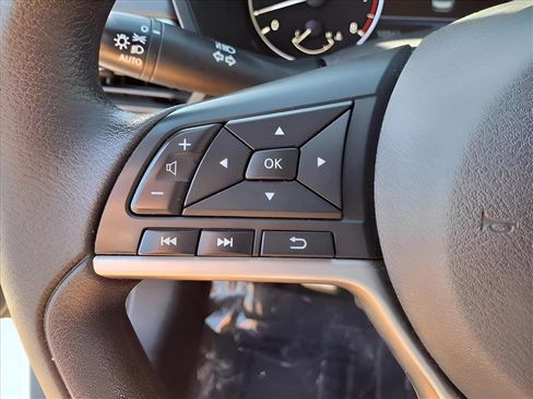 Used 2022 Nissan Altima 2.5 SV image 22