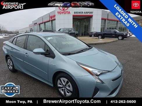 Used 2016 Toyota Prius Four w/ Advanced Technology Package image 1