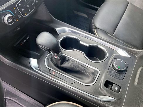 Used 2024 Chevrolet Traverse Premier w/ Redline Edition image 14