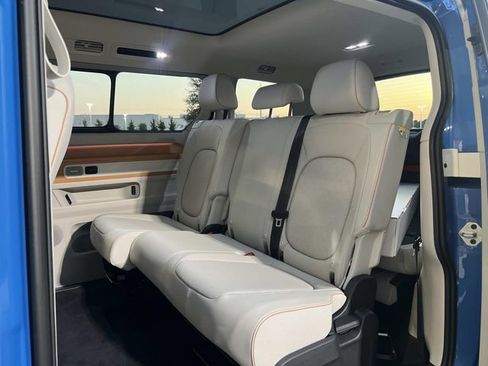 New 2025 Volkswagen ID. Buzz Pro S Plus image 19