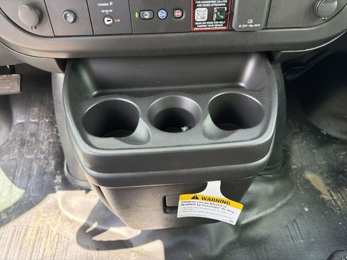 New 2025 Chevrolet Express 3500 w/ Power Convenience Package image 18