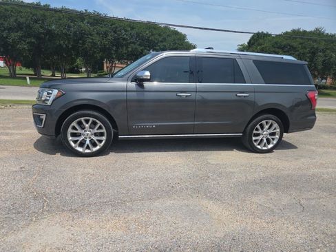 Used 2019 Ford Expedition Max Platinum RWD image 5