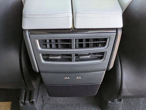 Used 2018 Tesla Model X 75D AWD/4WD image 18