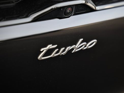 New 2025 Porsche Macan Turbo Electric image 15