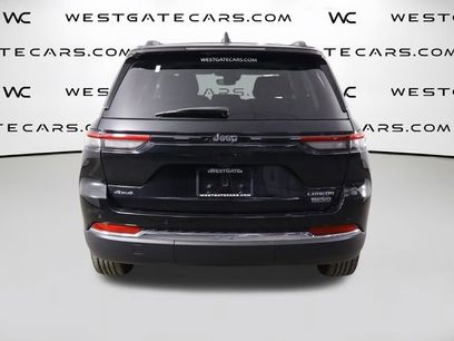 Used 2023 Jeep Grand Cherokee Laredo