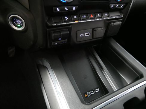 Used 2021 GMC Sierra 1500 AT4 w/ AT4 Preferred Package AWD/4WD image 29