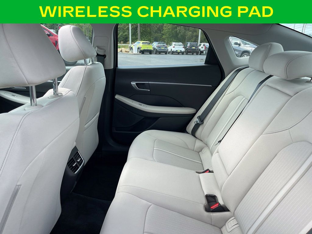 Used 2022 Hyundai Sonata SEL w/ Convenience Package FWD image 10