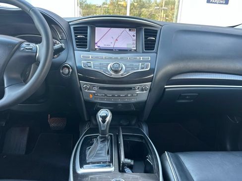Used 2020 Jeep Grand Cherokee Altitude AWD/4WD image 18