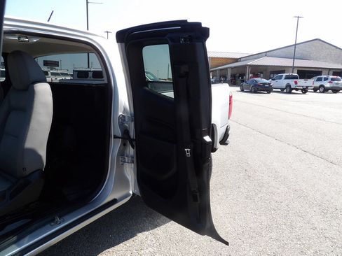 Used 2020 Chevrolet Colorado W/T RWD image 27