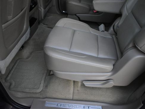 Used 2015 Chevrolet Suburban LTZ image 28