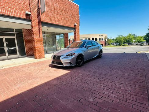 Used 2014 Lexus IS 250 w/ F-Sport Package RWD image 3